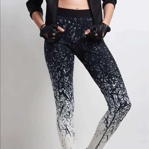 Reebok Cardio Spike Leggings; M